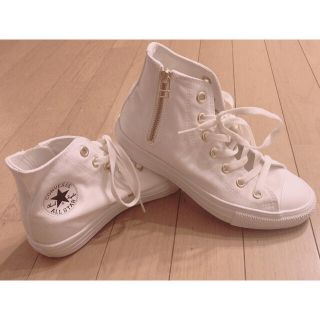 コンバース(CONVERSE)のconverse スニーカー  白　靴　22.5(スニーカー)