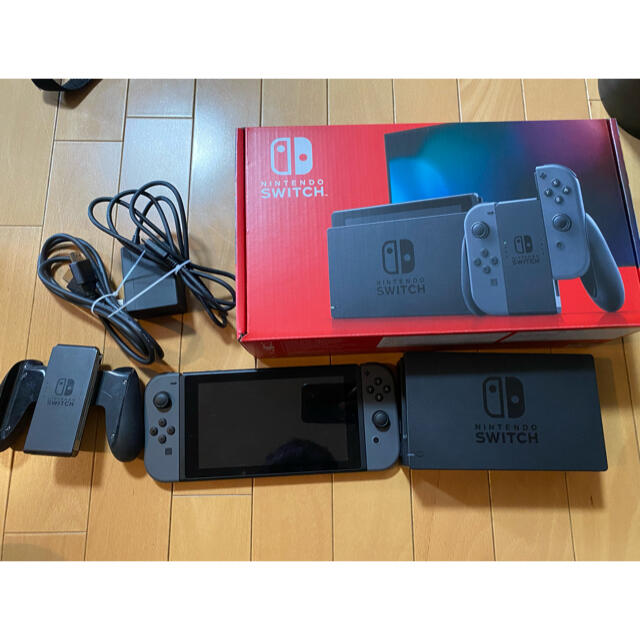 Nintendo Switch 本体 エンタメ/ホビーのゲームソフト/ゲーム機本体(家庭用ゲーム機本体)の商品写真