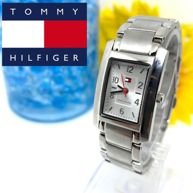 TOMMY HILFIGER(トミーヒルフィガー)のトミーヒルフィガー　レディース腕時計　スクエア型　新品電池です☆ レディースのファッション小物(腕時計)の商品写真