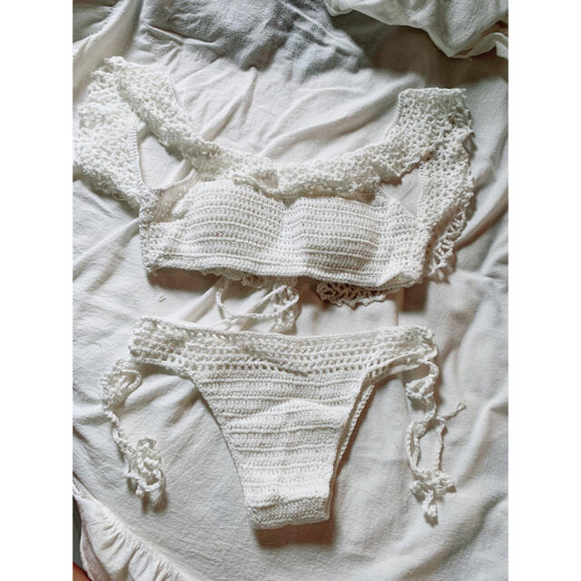 クロシェ  ホワイト　ブラジリアンビキニ レディースの水着/浴衣(水着)の商品写真