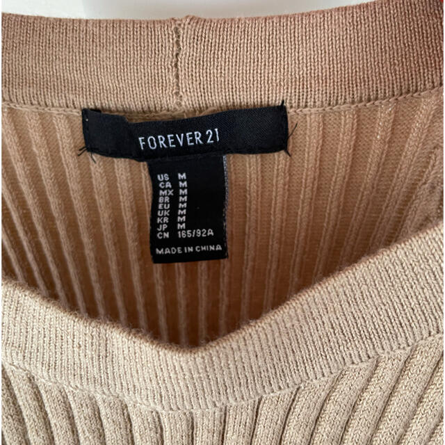 FOREVER 21(フォーエバートゥエンティーワン)のFOREVER 21 ホルターネック リブニットワンピース ベージュ レディースのワンピース(ひざ丈ワンピース)の商品写真