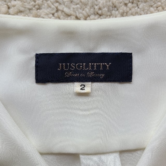 JUSGLITTY(ジャスグリッティー)のジャスグリッティー　白カットソー レディースのトップス(カットソー(長袖/七分))の商品写真