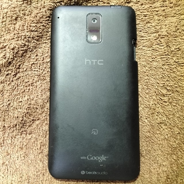 au(エーユー)の3G auスマホ HTC 中古 スマホ/家電/カメラのスマートフォン/携帯電話(スマートフォン本体)の商品写真