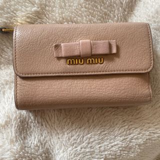 ミュウミュウ(miumiu)のmiumiu 折り財布(財布)