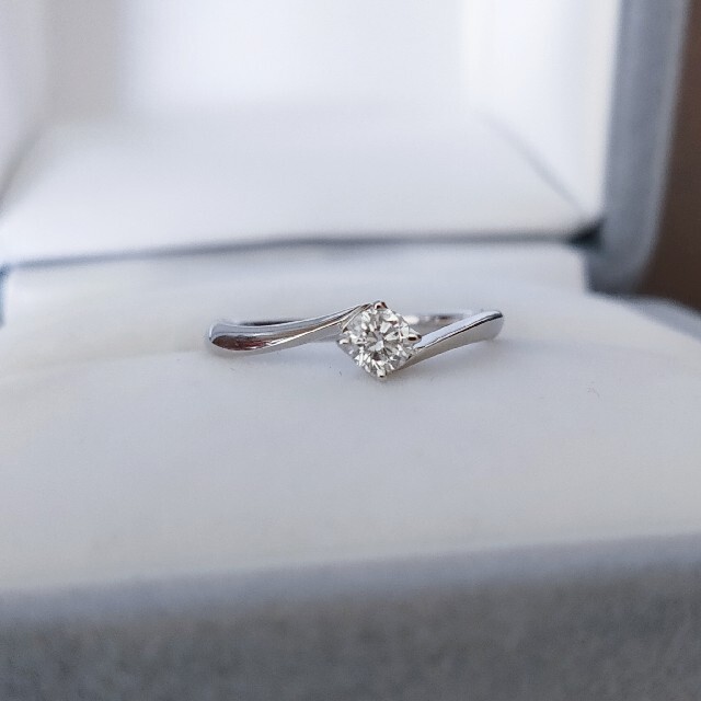 Vendome Pt950 0.15ct 2.5gの通販 by やどかり's shop|ヴァンドーム
