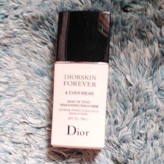 クリスチャンディオール(Christian Dior)のディオールスキン　ベース　化粧下地(化粧下地)