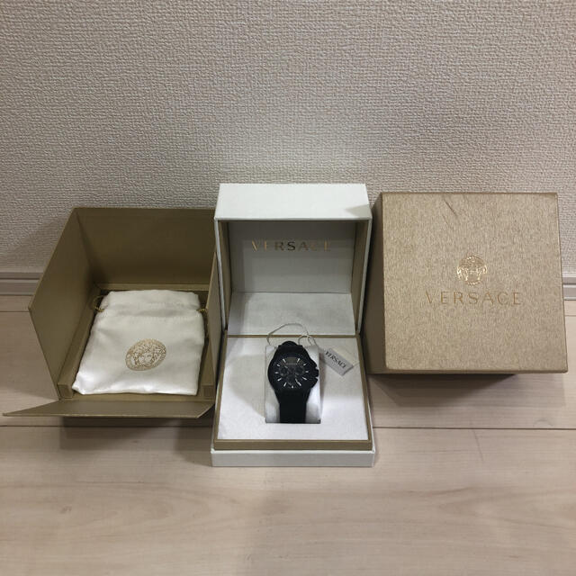 VERSACE - ヴェルサーチ クロノグラフ ラバー 腕時計 美品 メンズ