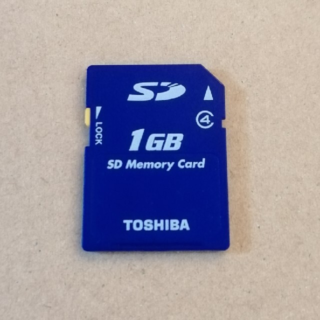 東芝(トウシバ)のSDカード 1GB スマホ/家電/カメラのPC/タブレット(PC周辺機器)の商品写真
