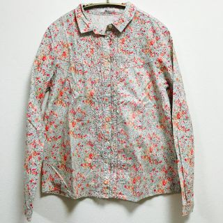 ナイスクラップ(NICE CLAUP)の【新品】 NICE CLAUP 花柄シャツ(シャツ/ブラウス(長袖/七分))