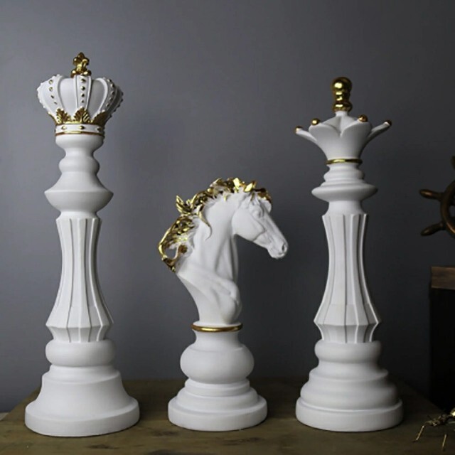 チェスの駒　3個セット　ホワイト　置物