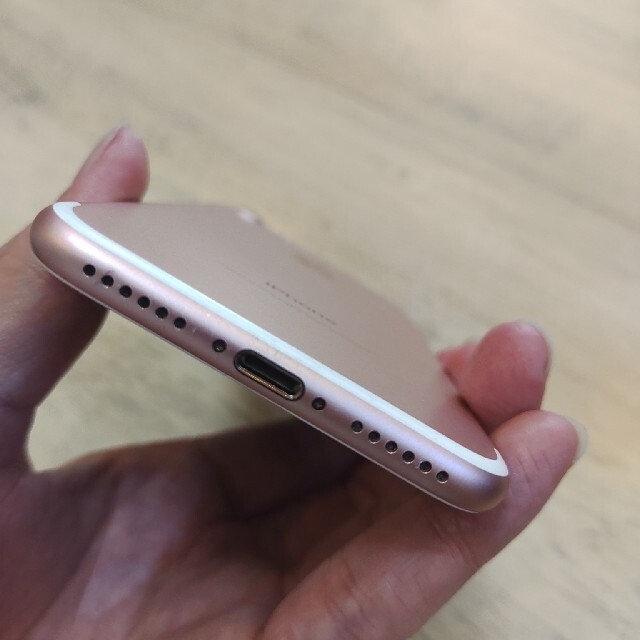 ゆうさま専用【訳あり】iPhone 7 Rose Gold 4