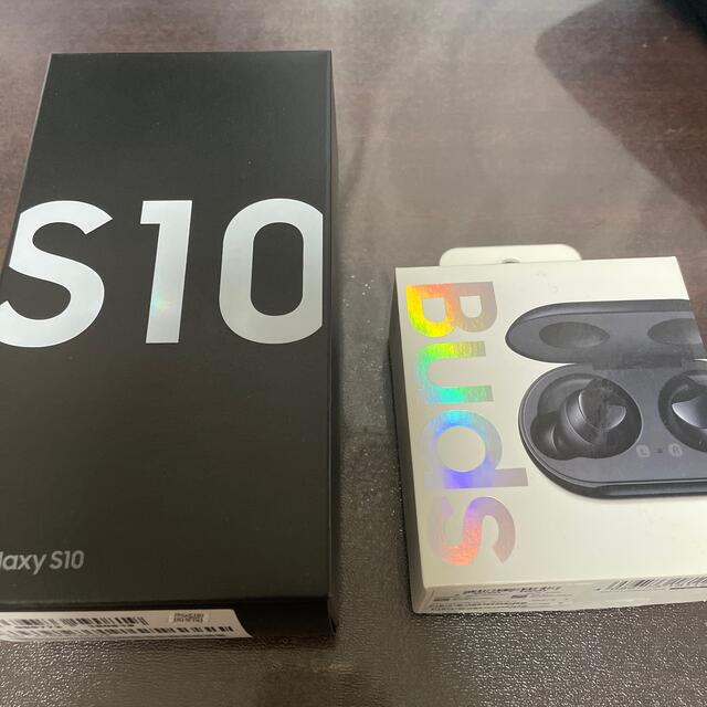 GALAXY S10     GALAXY Buds