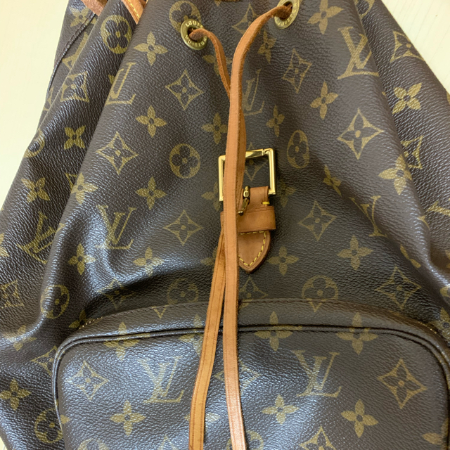 LOUIS VUITTON(ルイヴィトン)のルイ・ヴィトン モンスリGM M51135 レディースのバッグ(リュック/バックパック)の商品写真