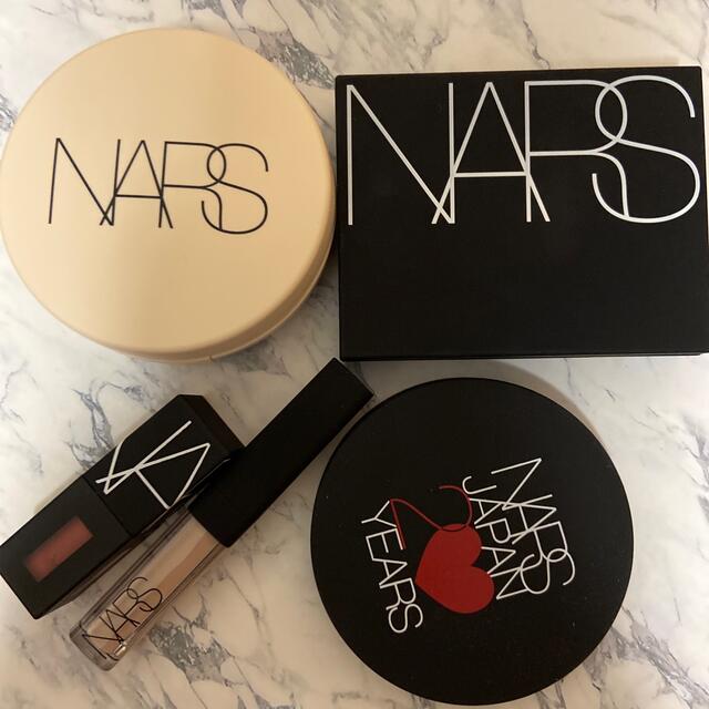 NARS クッションファンデーション　セッティングパウダー