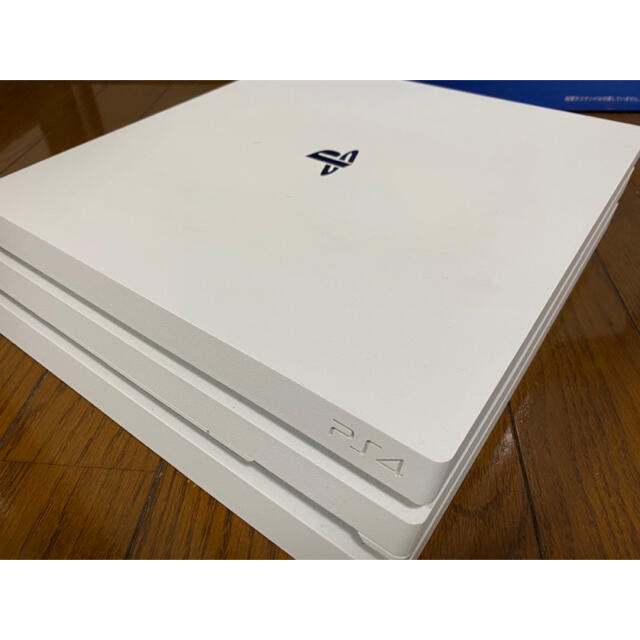 PlayStation4(プレイステーション4)のSONY PlayStation4 Pro 本体 CUH-7200BB02 エンタメ/ホビーのゲームソフト/ゲーム機本体(家庭用ゲーム機本体)の商品写真