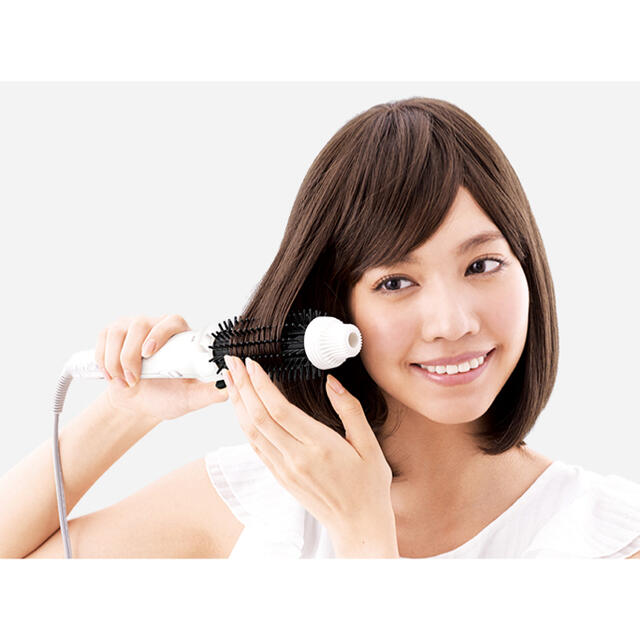 Panasonic(パナソニック)のコンパクトブラシアイロン 26mm 2Way EH-HV40 スマホ/家電/カメラの美容/健康(ヘアアイロン)の商品写真