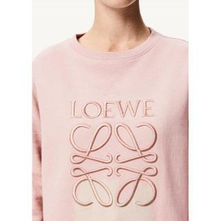 ロエベ(LOEWE)のロエベ　アナグラム　エンブロイダリースウェットシャツ　ピンクS(トレーナー/スウェット)