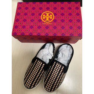 トリーバーチ(Tory Burch)の値下げ新品トリーバーチシューズ(スリッポン/モカシン)