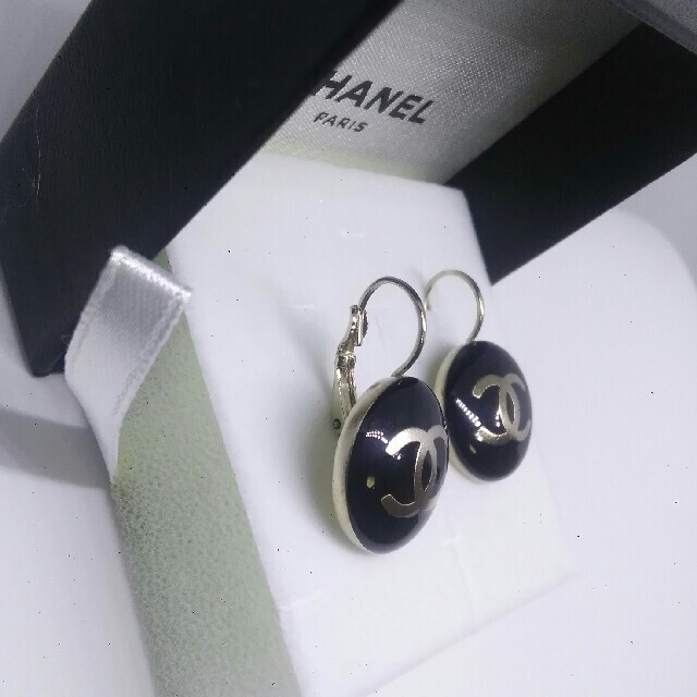 お盆期間≫限定≪セール❤ 新品◇CHANELピアス | www.kishmish.biz
