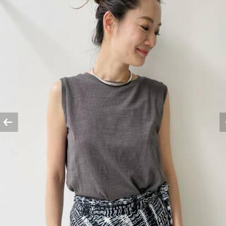 アパルトモンドゥーズィエムクラス(L'Appartement DEUXIEME CLASSE)のL'Appartement Botanical Tank Top グレーA(タンクトップ)