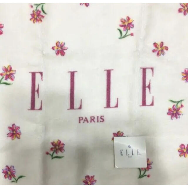 ELLE(エル)の【新品未使用】レディース　ブランド　ELLE ハンカチ　タオルハンカチ レディースのファッション小物(ハンカチ)の商品写真