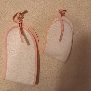 LAURA ASHLEY - ローラアシュレイカーテン用品二つセットの通販 by