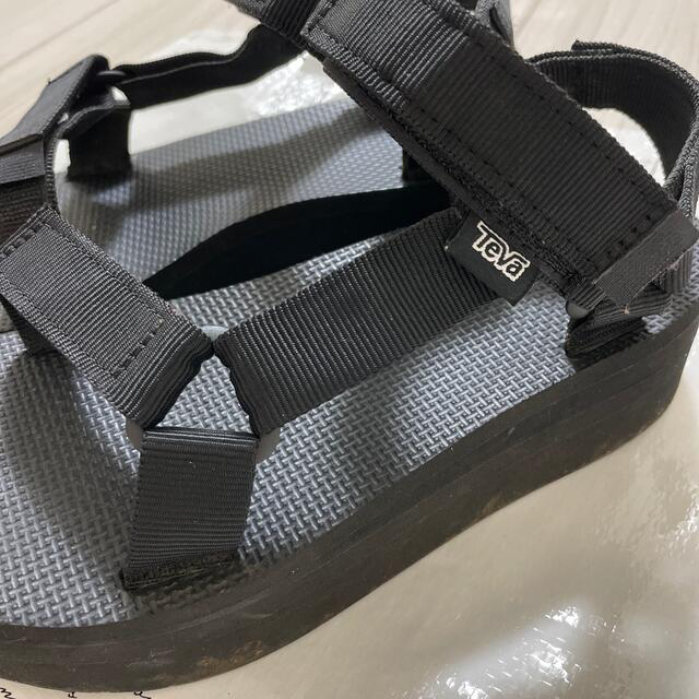 Teva(テバ)のteva  厚底 レディースの靴/シューズ(サンダル)の商品写真