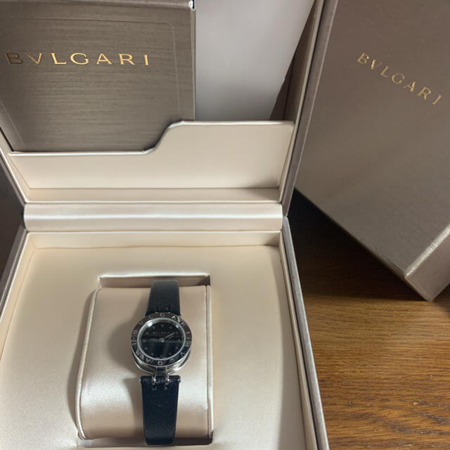 BVLGARI(ブルガリ)のブルガリ ビーゼロワン 腕時計 レディースのファッション小物(腕時計)の商品写真