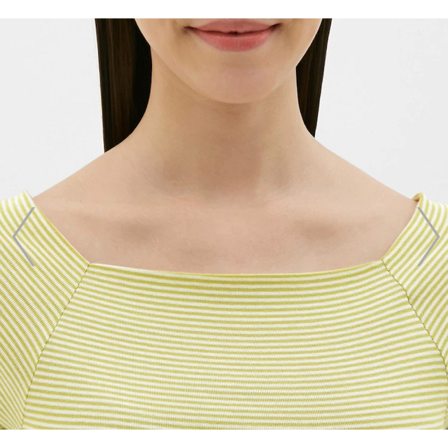 GU(ジーユー)のGU ボーダー Tシャツ トップス スクエア  レディースのトップス(Tシャツ(半袖/袖なし))の商品写真