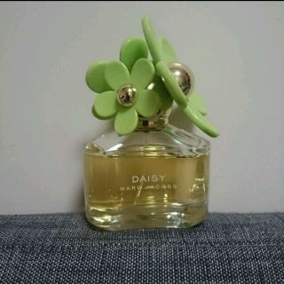 マークジェイコブス(MARC JACOBS)の【定価8,400】マークジェイコブス デイジーブルームオードトワレ 香水50ml(香水(女性用))