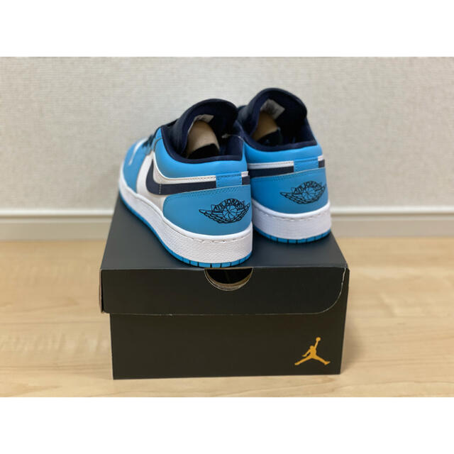 NIKE(ナイキ)のNIKE AIR JORDAN 1 LOW "UNIVERSITY BLUE"  メンズの靴/シューズ(スニーカー)の商品写真