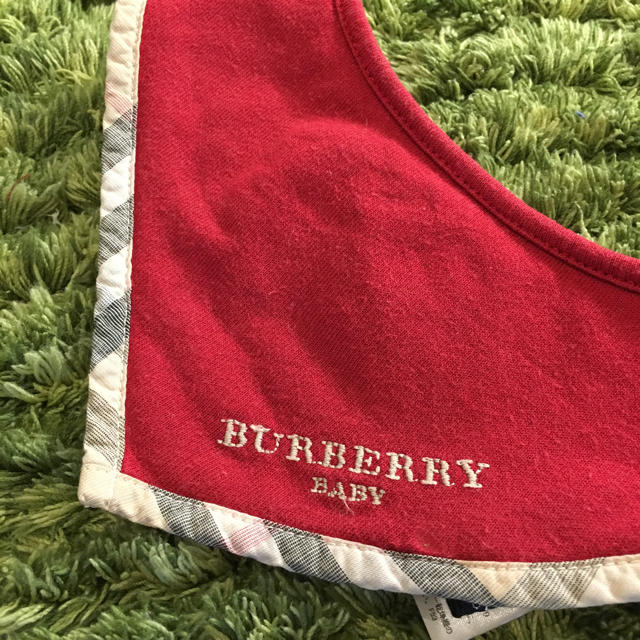 BURBERRY(バーバリー)のバーバリー スタイ セット  キッズ/ベビー/マタニティのこども用ファッション小物(ベビースタイ/よだれかけ)の商品写真