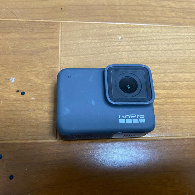 GoPro(ゴープロ)のゴープロ　ヒーロー7シルバー スマホ/家電/カメラのカメラ(ビデオカメラ)の商品写真