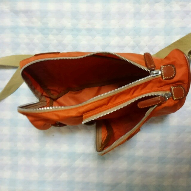Felisi(フェリージ)のフェリージ　ボディーバッグ　ウエストバッグ　今日限定値下げ レディースのバッグ(ショルダーバッグ)の商品写真
