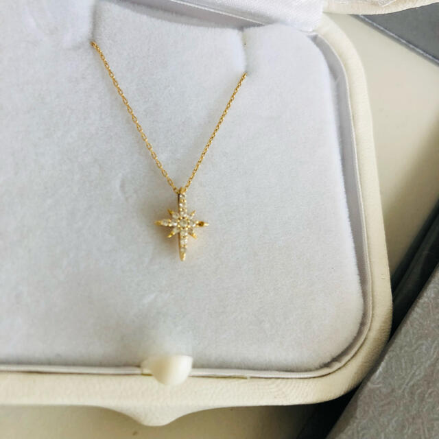 STAR JEWELRY(スタージュエリー)の【スタージュエリー】【18K】ダイアモンド　クロッシングスターネックレス レディースのアクセサリー(ネックレス)の商品写真