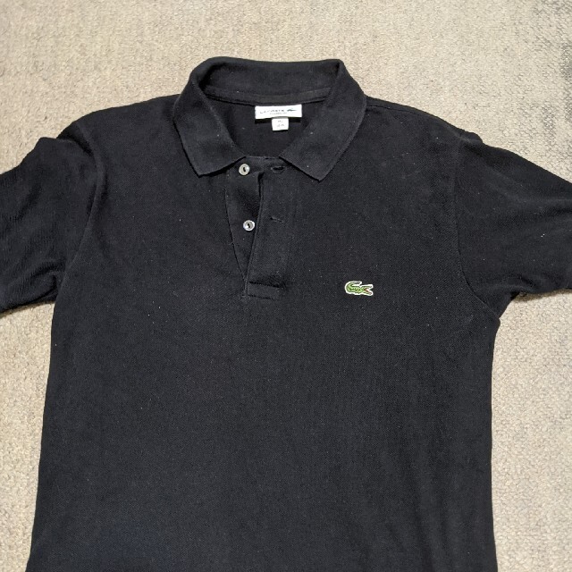 LACOSTE(ラコステ)のラコステ　黒ポロシャツ メンズのトップス(ポロシャツ)の商品写真