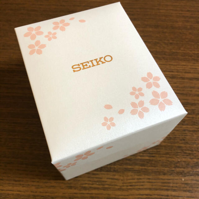SEIKO(セイコー)のSEIKO セレクション SSDE014 sakura blooming レディースのファッション小物(腕時計)の商品写真