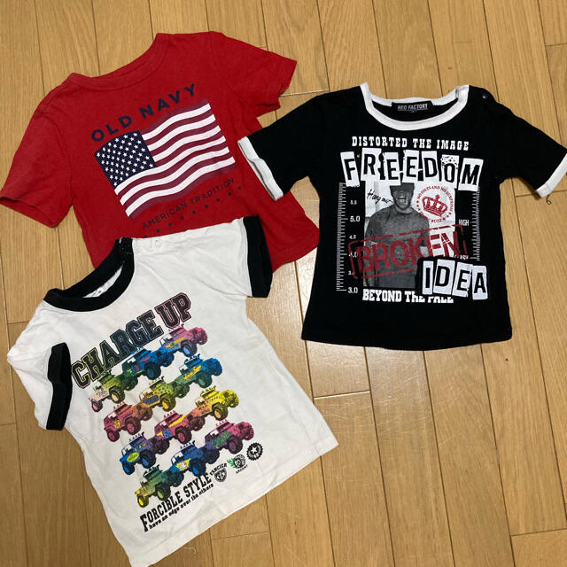 babyGAP(ベビーギャップ)の90-95Tシャツ キッズ/ベビー/マタニティのキッズ服男の子用(90cm~)(Tシャツ/カットソー)の商品写真