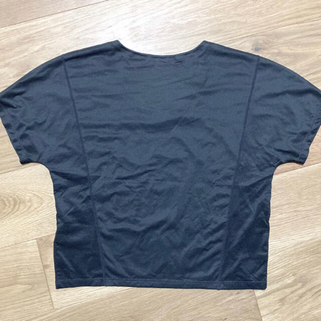 NIKE(ナイキ)のNIKE Tシャツ　S レディースのトップス(Tシャツ(半袖/袖なし))の商品写真