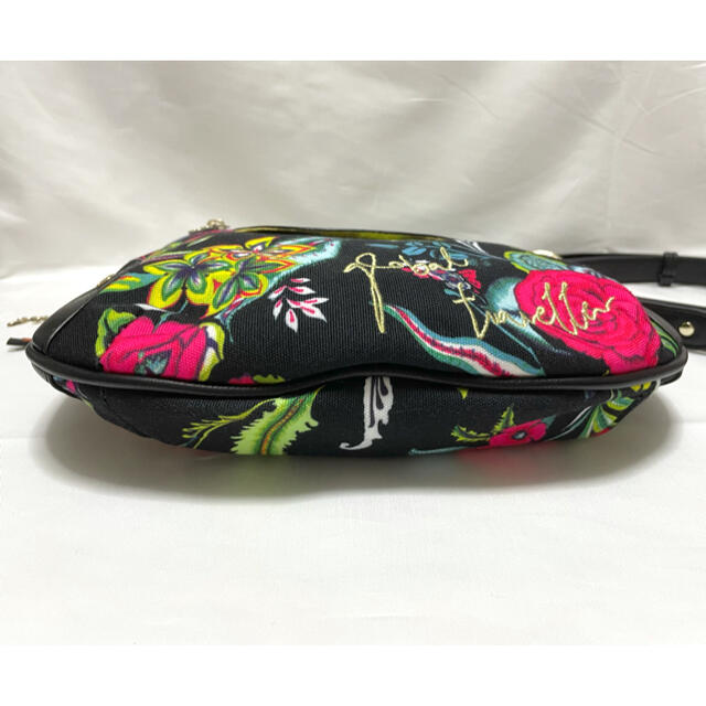 DESIGUAL(デシグアル)のデシグアル　ショルダーバック　肩掛けバック　斜め掛けバック　花柄　オウムチャーム レディースのバッグ(ショルダーバッグ)の商品写真