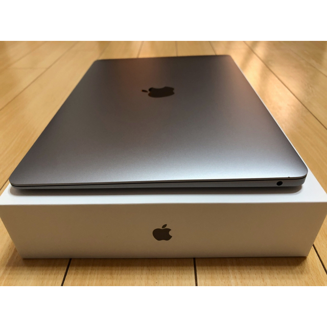 Mac (Apple)(マック)のMacbook air 2020 i7 16Gb Ssd 1TB 13 inch スマホ/家電/カメラのPC/タブレット(ノートPC)の商品写真