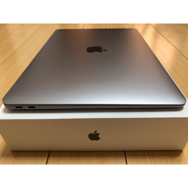 Mac (Apple)(マック)のMacbook air 2020 i7 16Gb Ssd 1TB 13 inch スマホ/家電/カメラのPC/タブレット(ノートPC)の商品写真