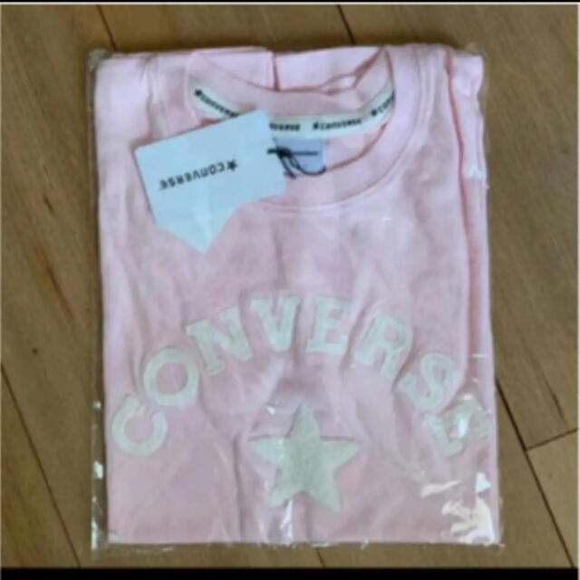 CONVERSE(コンバース)の新品　コンバース　刺繍Ｔシャツ　ピンク レディースのトップス(Tシャツ(半袖/袖なし))の商品写真