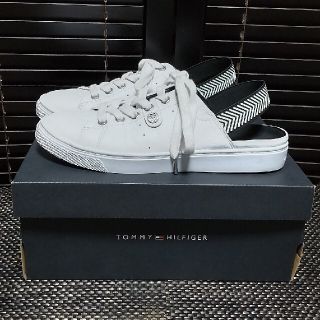 トミーヒルフィガー(TOMMY HILFIGER)のTOMMY HILFIGER　★　レザースニーカー(スニーカー)