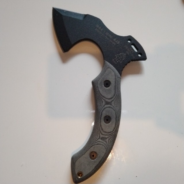 TOPS KNIVES MAX THE MINI AXE