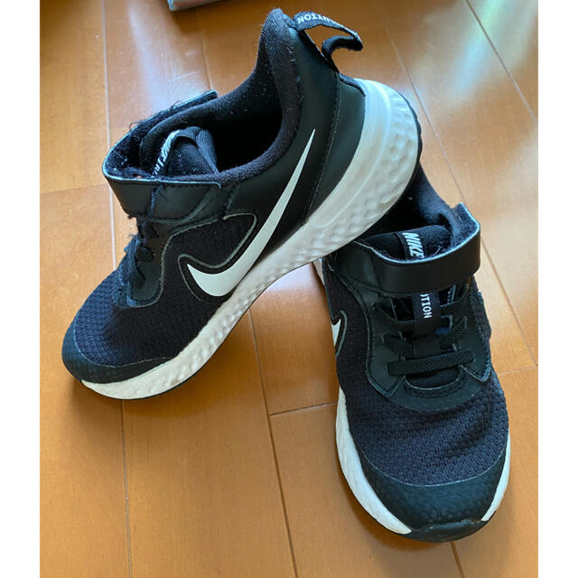 NIKE(ナイキ)の【サイズ18cm】NIKE★キッズスニーカー キッズ/ベビー/マタニティのキッズ靴/シューズ(15cm~)(スニーカー)の商品写真