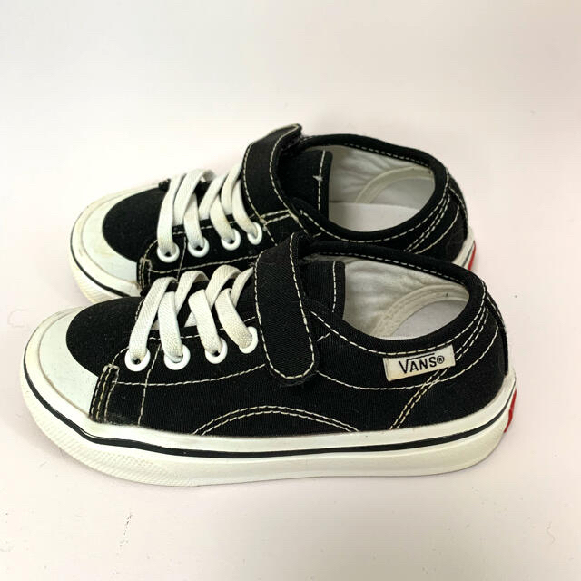 VANS(ヴァンズ)のkei様専用美品 VANS ヴァンズ スニーカー 17㎝ 黒 キッズ キッズ/ベビー/マタニティのキッズ靴/シューズ(15cm~)(スニーカー)の商品写真