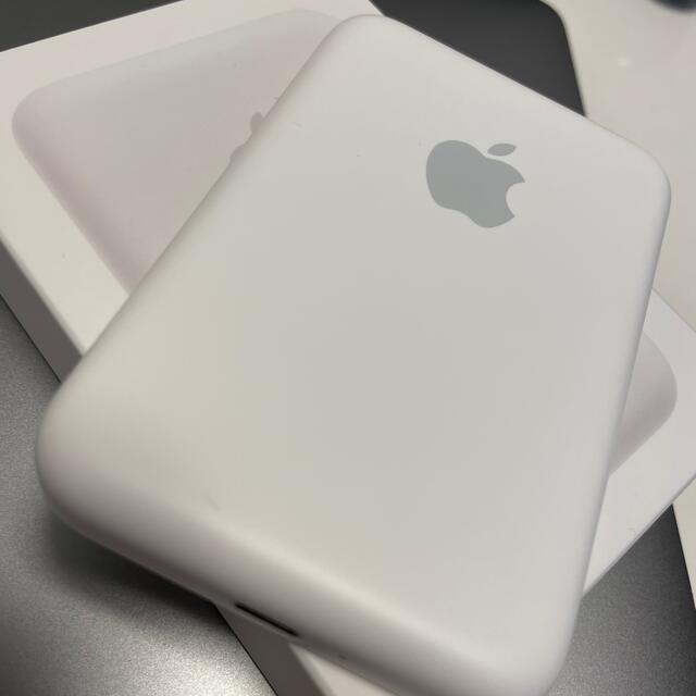 Apple(アップル)のMagSafeバッテリーパック スマホ/家電/カメラのスマホアクセサリー(iPhoneケース)の商品写真