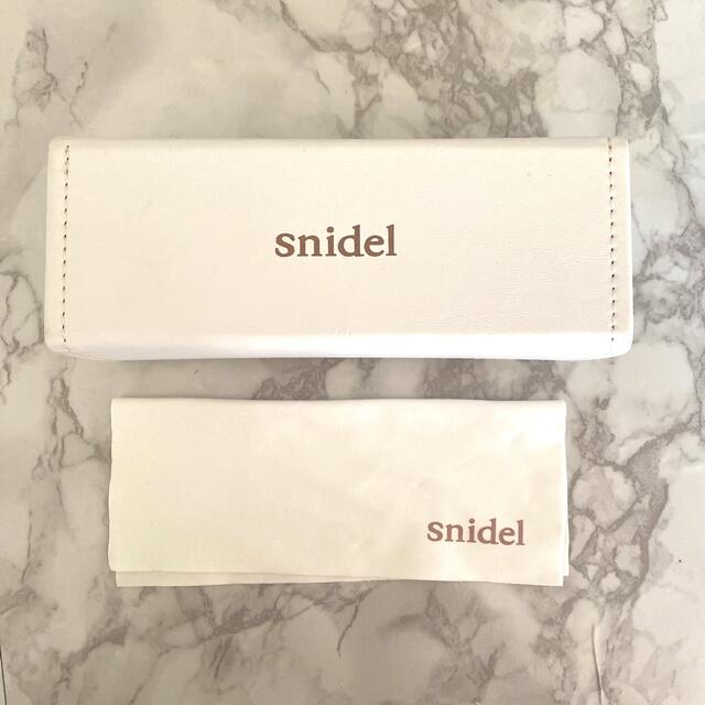 SNIDEL(スナイデル)のsnidel メガネケース アクセサリーケース snidelhome レディースのファッション小物(サングラス/メガネ)の商品写真