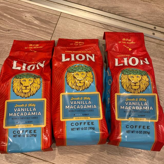 LION(ライオン)のハワイライオンコーヒーバニラマカダミア3個セット283g10オンス 食品/飲料/酒の飲料(コーヒー)の商品写真